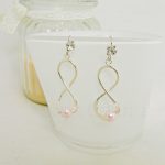 orecchini con perla rosa